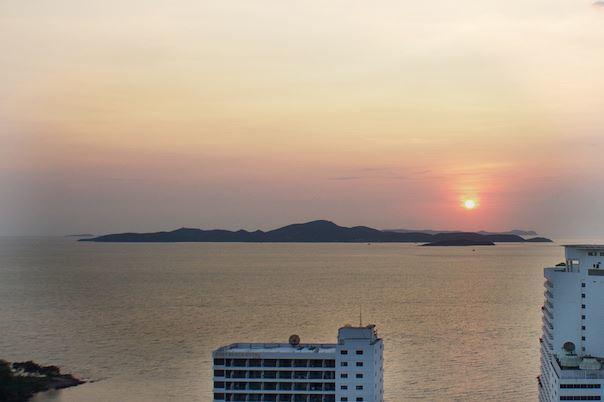 The Cliff Residence Condo Pattaya Phòng bức ảnh